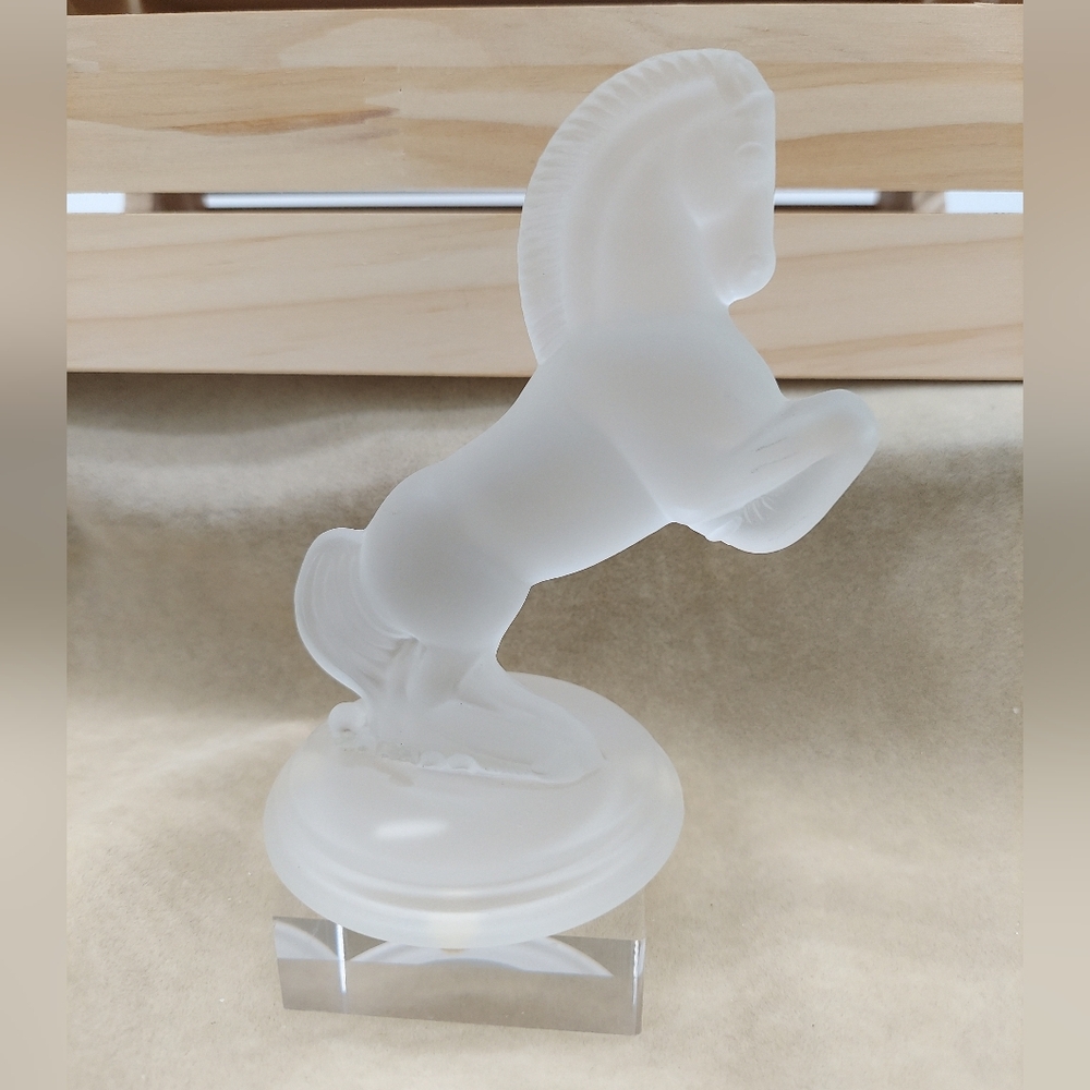 Classical Horse Stallion Rearing Sculpture Art Deco Frosted Glass